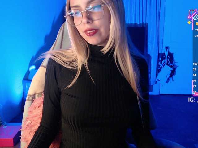 7Hana7's BongaCams show and profile