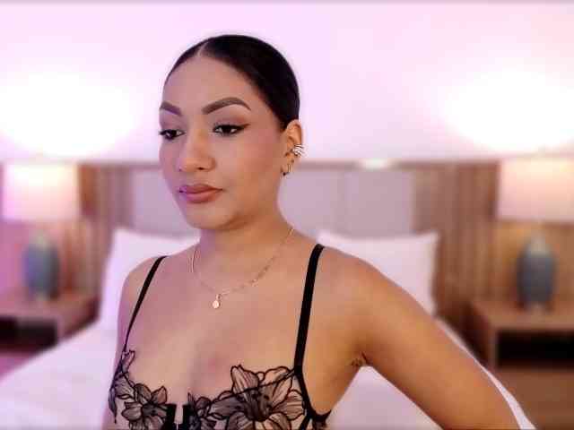 LisaBell webcam