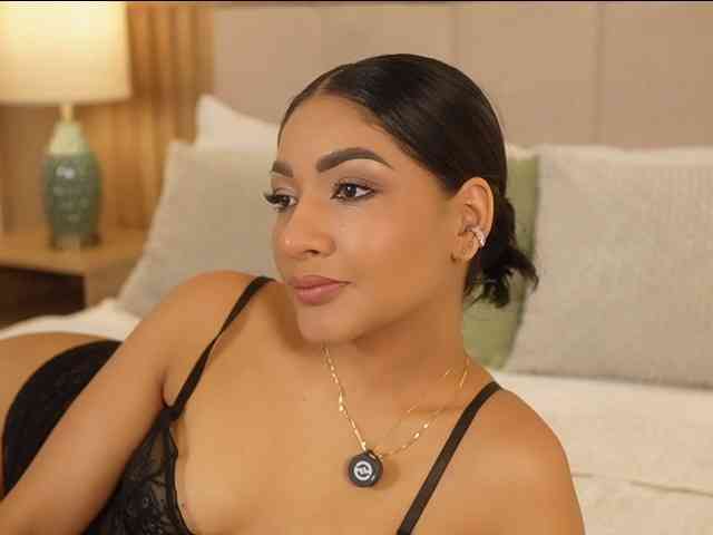 LisaBell webcam