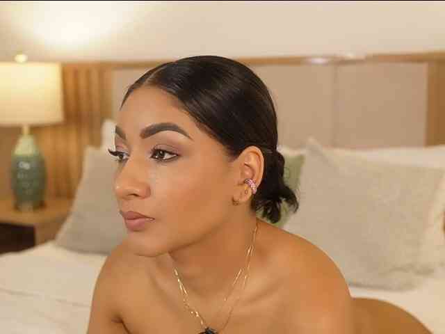 LisaBell webcam