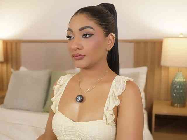 LisaBell webcam