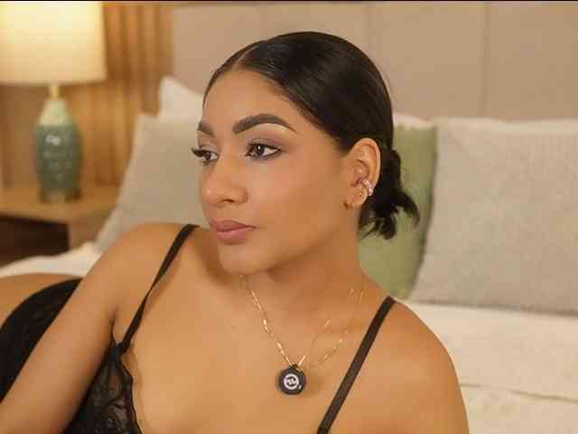 LisaBell webcam
