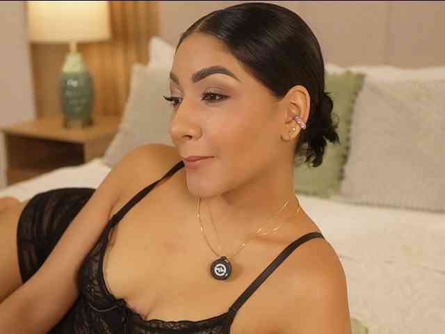 LisaBell webcam