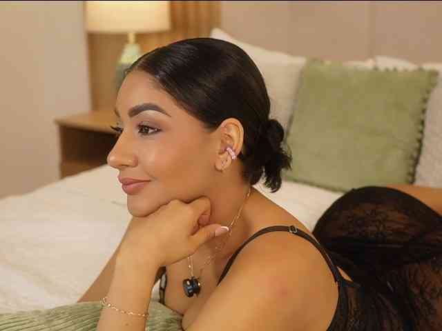 LisaBell webcam
