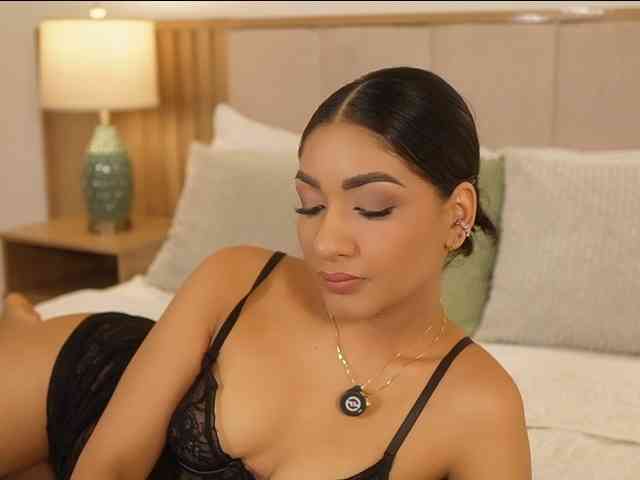 LisaBell webcam