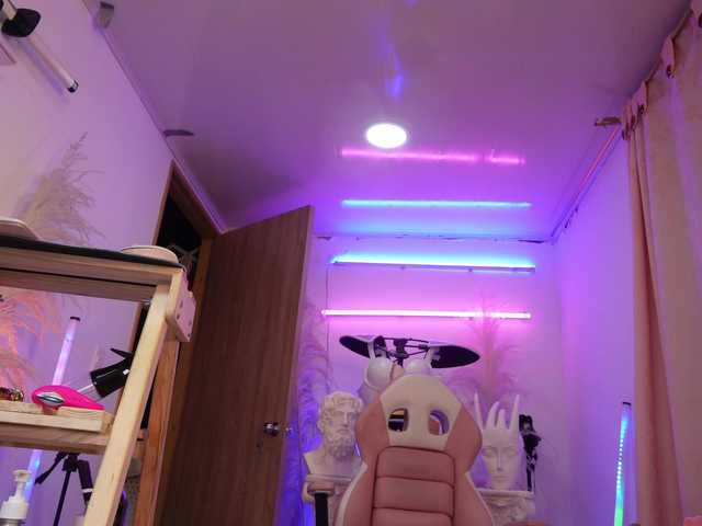 Angelacianuro's BongaCams show and profile