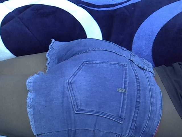 Hotberry's BongaCams show and profile