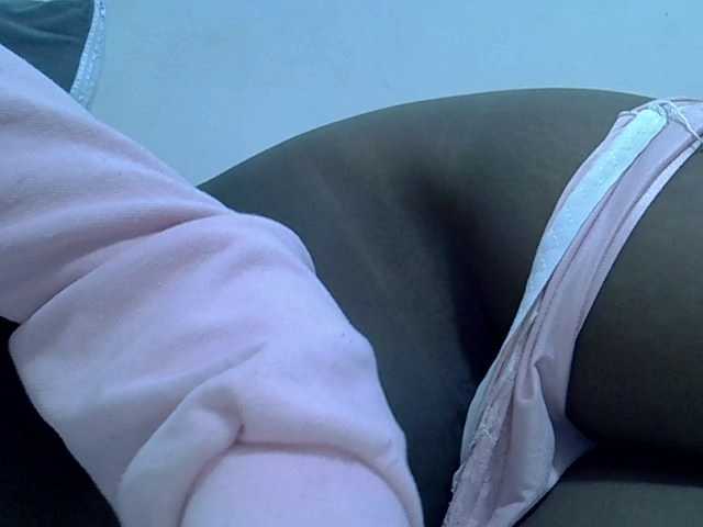 Hotberry's BongaCams show and profile