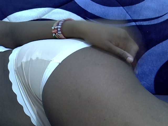 Hotberry's BongaCams show and profile