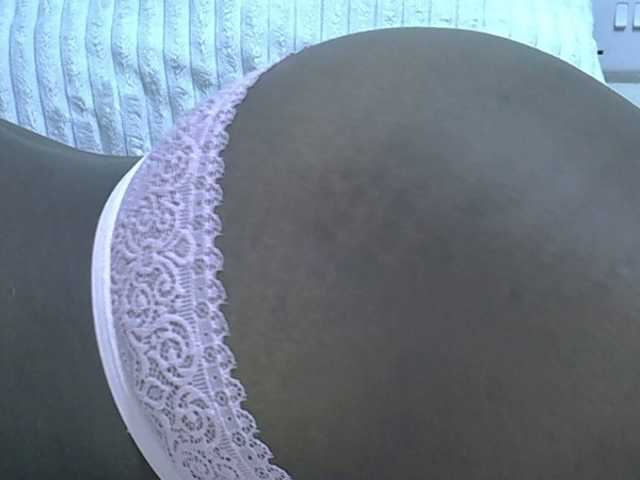 Hotberry's BongaCams show and profile