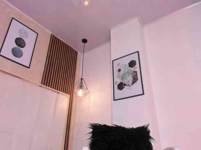 Ivy-Jones webcam