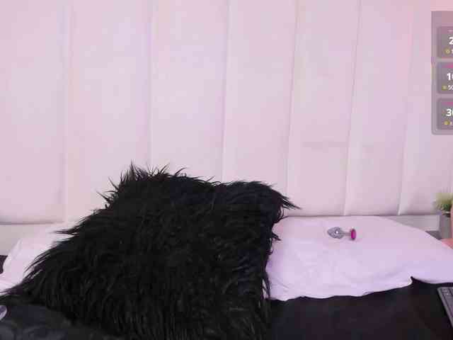 Ivy-Jones webcam