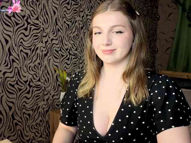 LoveKissBit webcam