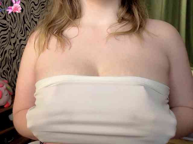 LoveKissBit webcam