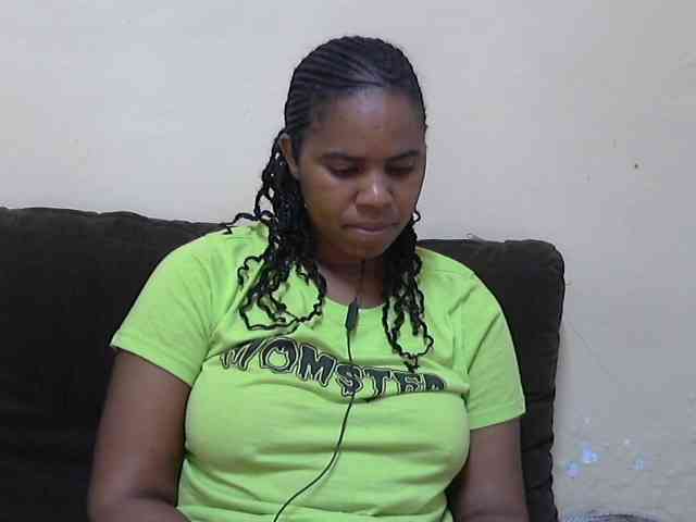 Sexydoll002 webcam
