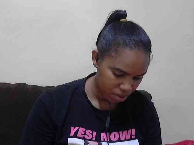 Sexydoll002 webcam