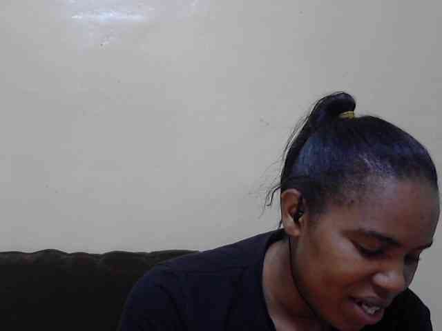 Sexydoll002 webcam
