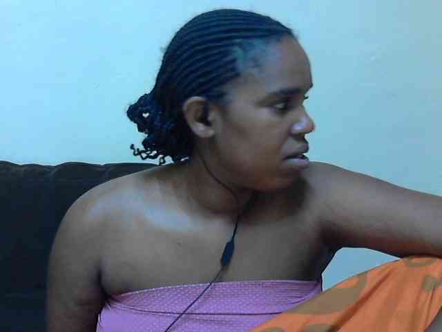 Sexydoll002 webcam
