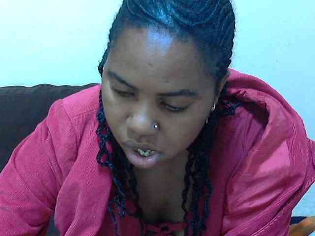 Sexydoll002 webcam