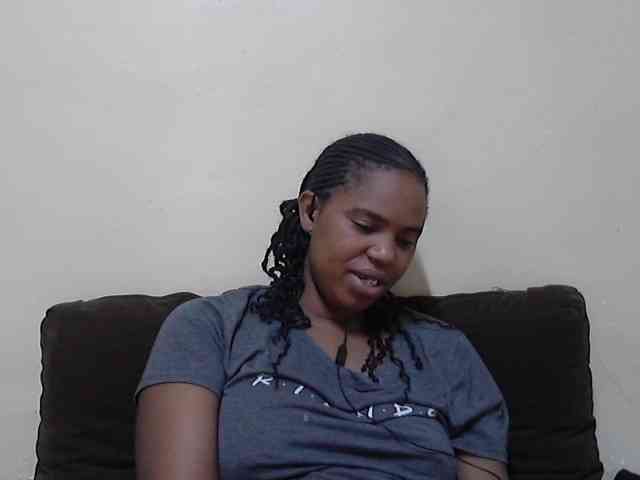 Sexydoll002 webcam