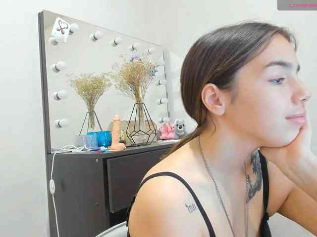 D11sney webcam