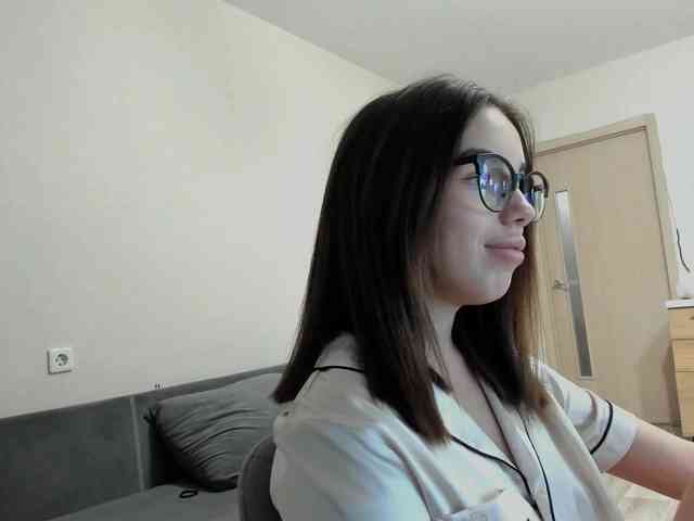 free voyeur web cam Alisasskiss