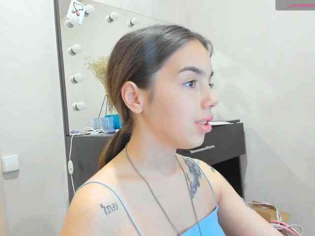 D11sney webcam