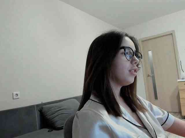 stranger chat Alisasskiss