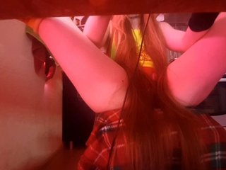 Moon-shy Porn Show