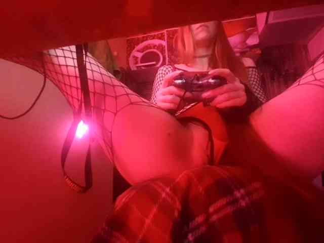 Moon-shy webcam