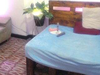 Yeseniaa25 Porn Show