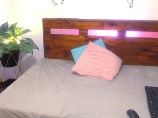 Yeseniaa25 Porn Show