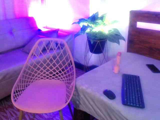 Yeseniaa25 Yeseniaa25