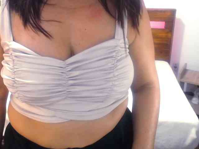 Yeseniaa25 Yeseniaa25