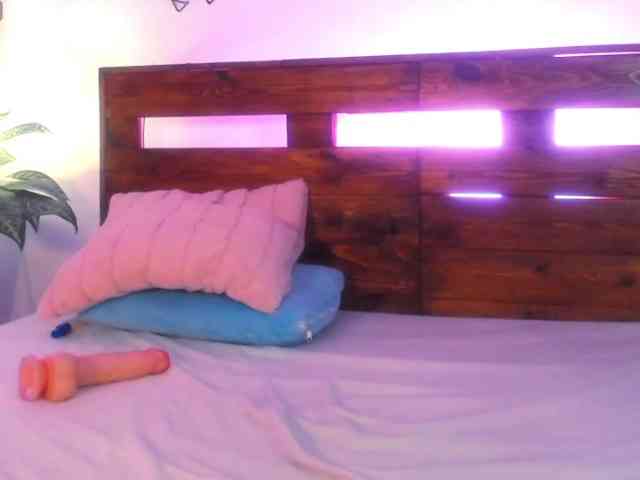 Yeseniaa25 Yeseniaa25