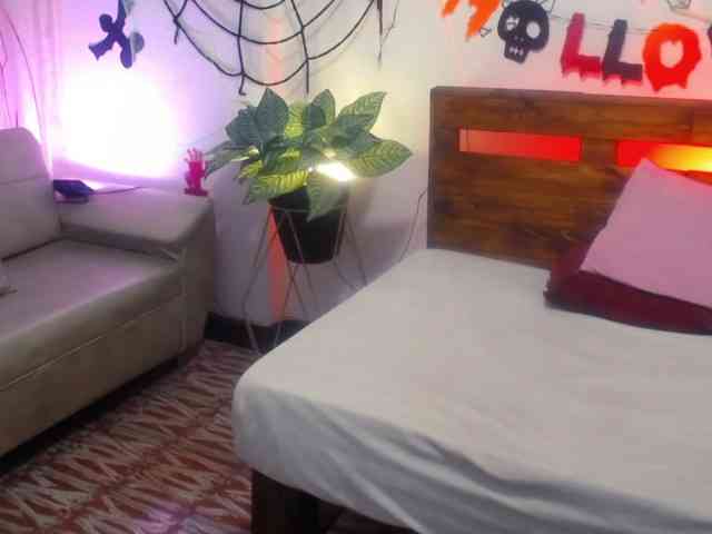 Yeseniaa25