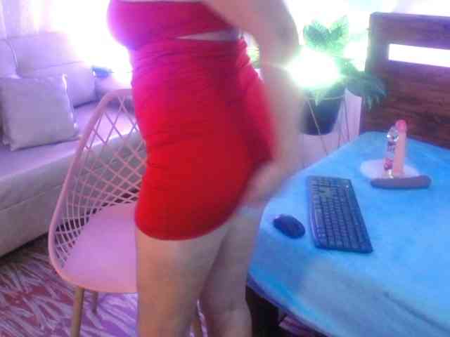 Yeseniaa25 webcam