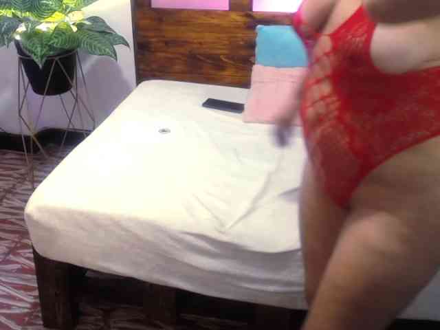 Yeseniaa25 webcam