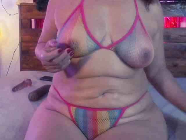 Yeseniaa25 Yeseniaa25