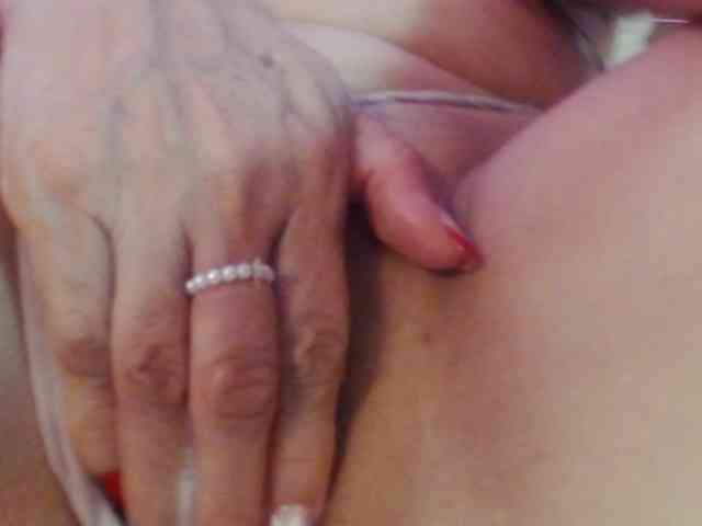 Yeseniaa25 webcam