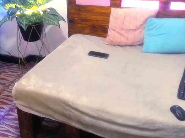 Yeseniaa25 Yeseniaa25