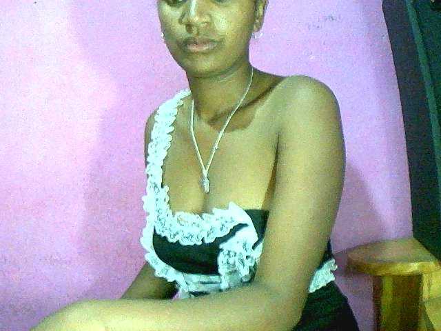 Chellah01 on BongaCams 