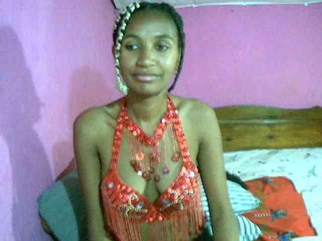 Chellah01's webcam live show