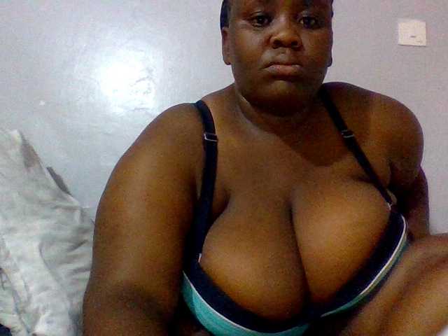 Bursty-Monique webcam