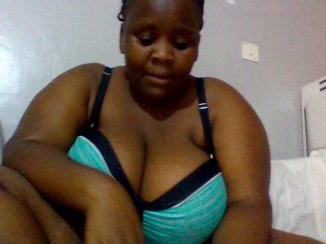 Bursty-Monique webcam