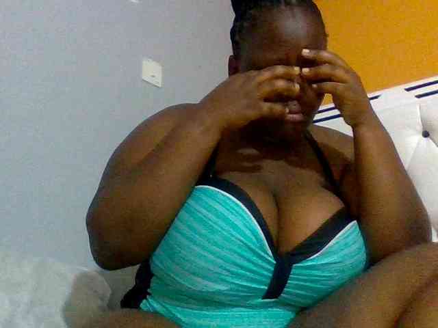 Bursty-Monique webcam