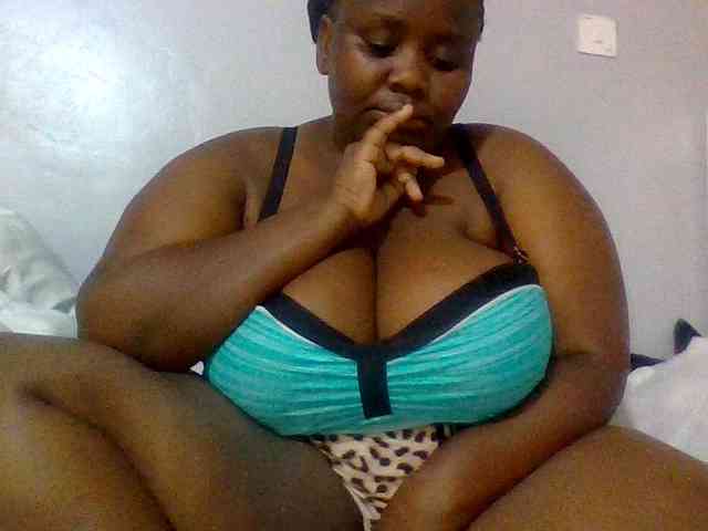 Bursty-Monique webcam