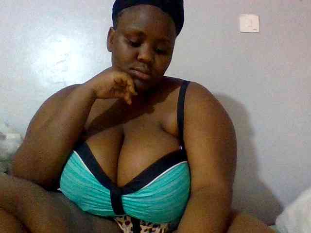 Bursty-Monique webcam