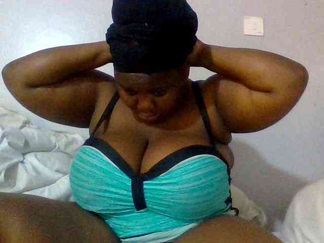 Bursty-Monique webcam