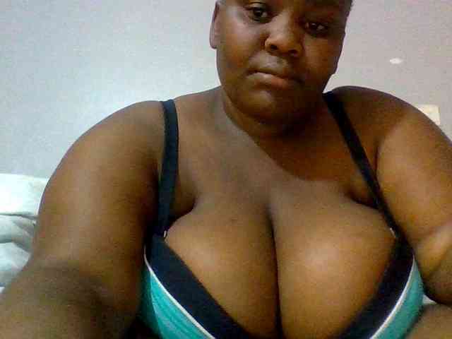 Bursty-Monique webcam